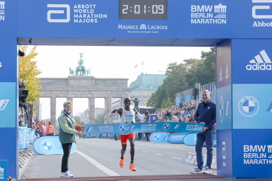 Eliud Kipchoge runs World Record in Berlin, Tigist Assefa sets