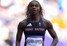 Dina Asher-Smith competed with determination in the 200m heats following her disappointment in not qualifying for the sprint final.